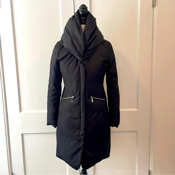 Michael Kors Coat w/versatile hood, zipper and snaps - Picture 1 of 16